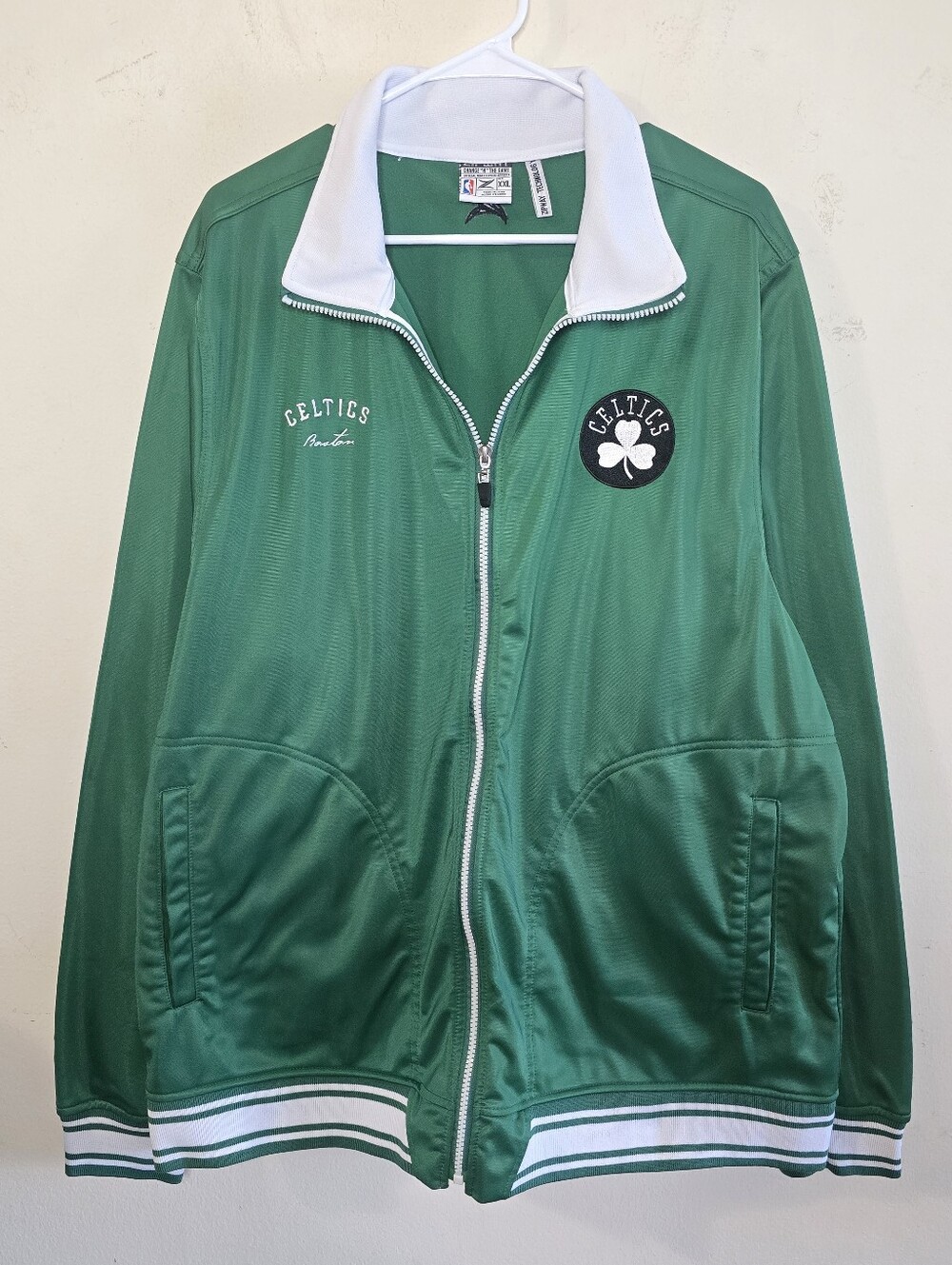 NBA Change N The Game Boston Celtics Jacket Men's XXL Green White NBA Track Warm